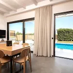 וילה Oresteia Exclusive Villa, A Sublime Retreat, By Thinkvilla *