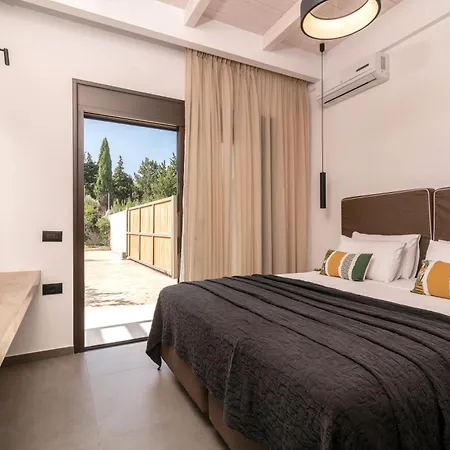 וילה Oresteia Exclusive Villa, A Sublime Retreat, By Thinkvilla *
